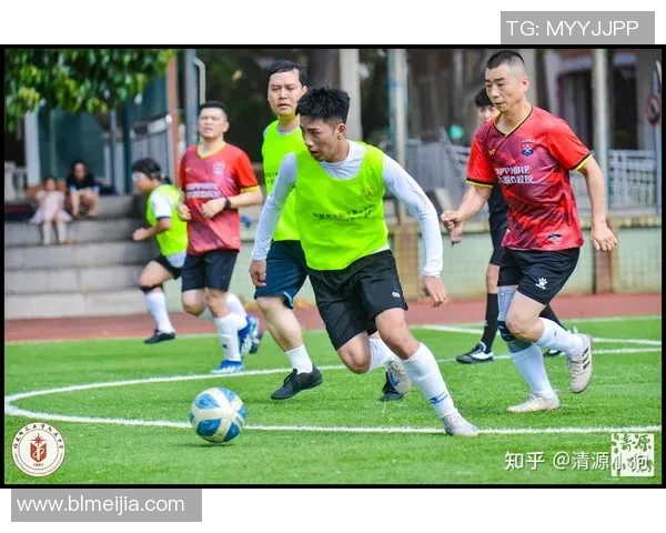 从禁忌到荣耀蹲过牢的足球明星如何重返绿茵场